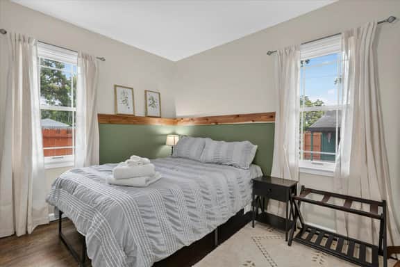Campus to Cookout-Your Perfect Notre Dame Stay! - Image 5